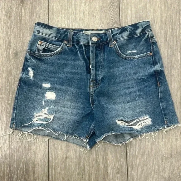Topshop Moto high waisted denim cutoff shorts - Picture 1 of 9
